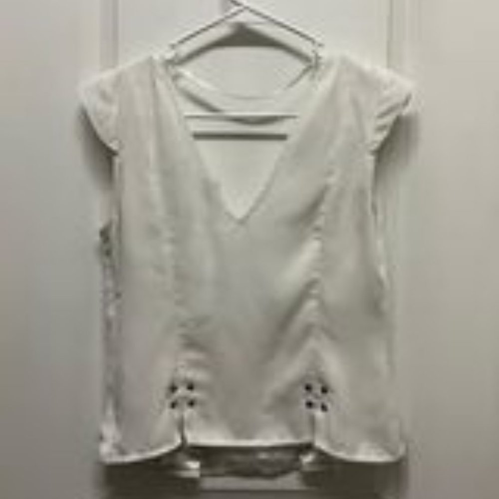 GUESS Women's White Top, side zipper closure, Size S